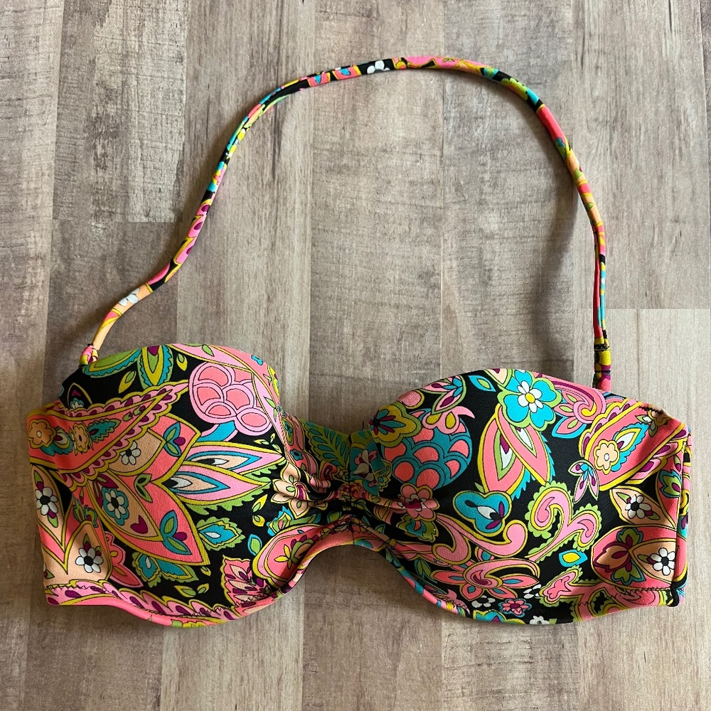 Victoria’s Secret 34C Bandeau Bikini Top